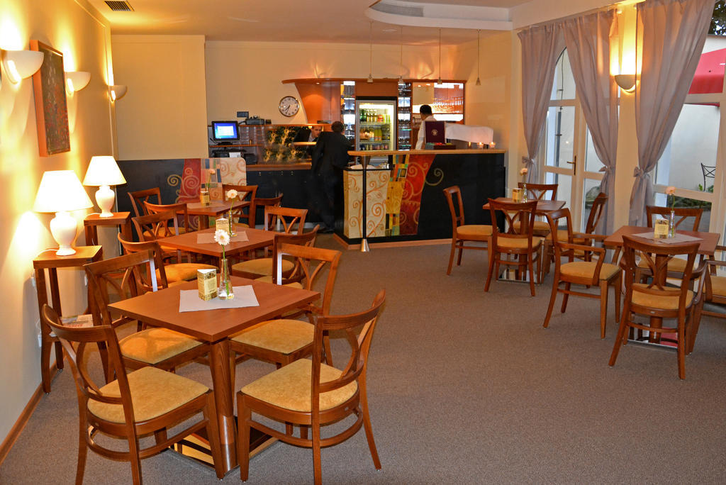 Hotel Havel Rychnov nad Kneznou Kültér fotó